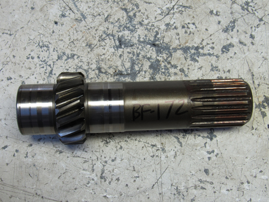 Picture of Kubota 35260-21350 Gear Shaft 16T