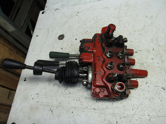 Picture of Ditch Witch 153-572 Hydraulic Control Valve 4 Spool