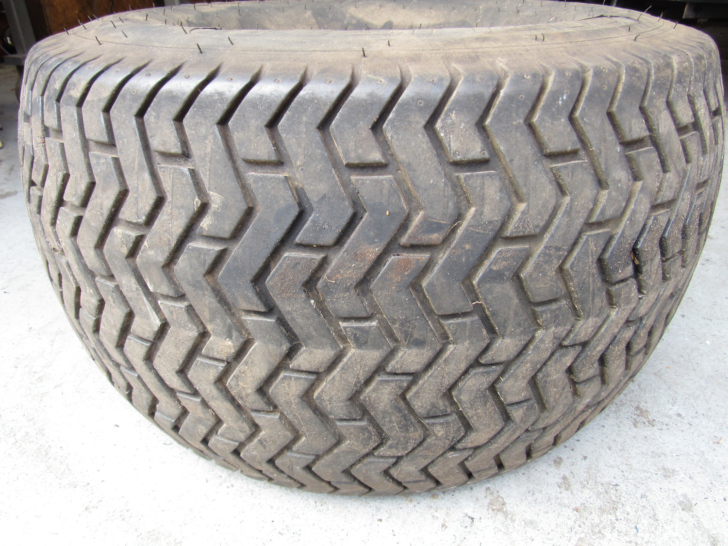 18x8.50x8 Carlisle Turf Master 4Ply Tire