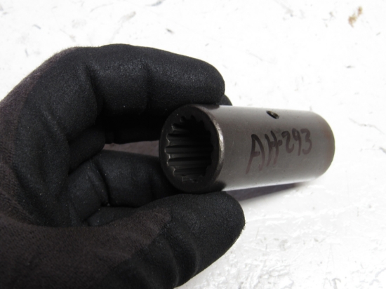 Picture of Kubota T0070-14710 Propeller Shaft Coupling Coupler