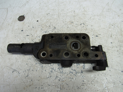 Picture of Case David Brown K204014 Hydraulic Selective Control Valve NOT WORKING