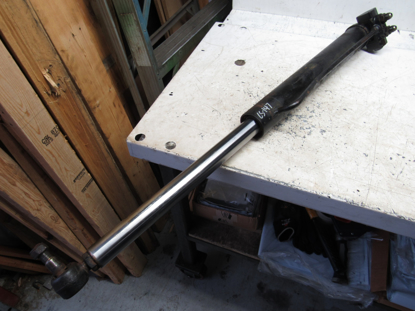 Picture of Case David Brown K207757 Hydraulic Steering Cylinder