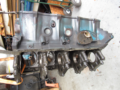 Picture of Navistar International 1818270C2 Engine Cylinder Block Crankcase to certain T444E 7.3