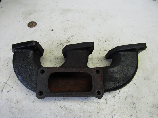 Picture of Case IH 3121373R3 Exhaust Manifold