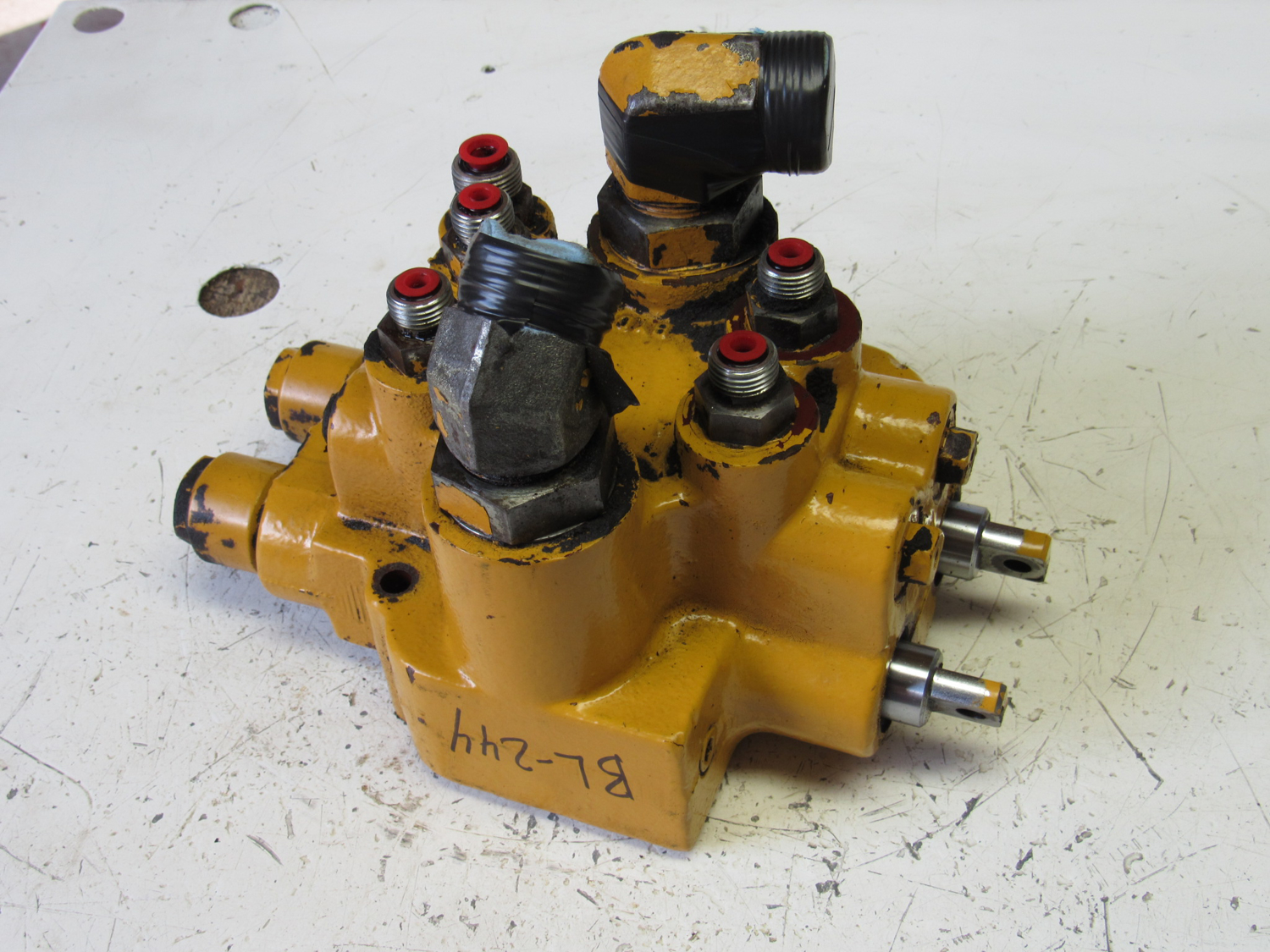 Eastern Triangle Enterprises LLC EStore. John Deere AT190330 Hydraulic