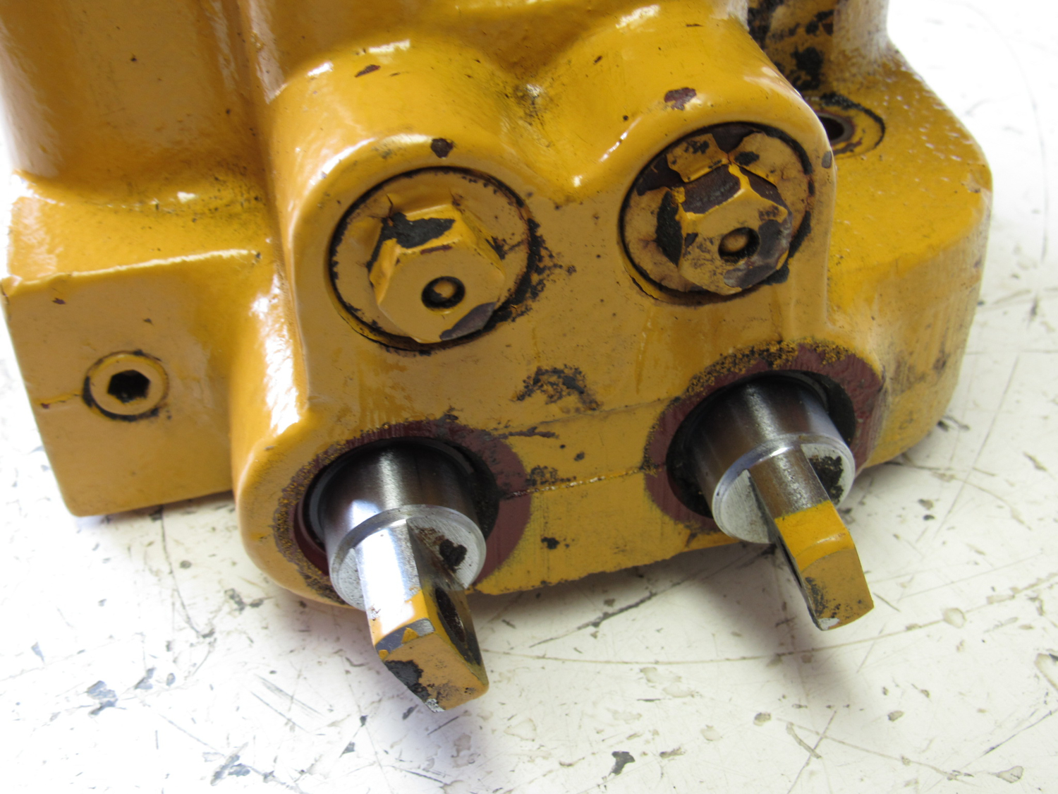 Eastern Triangle Enterprises LLC EStore. John Deere AT190330 Hydraulic