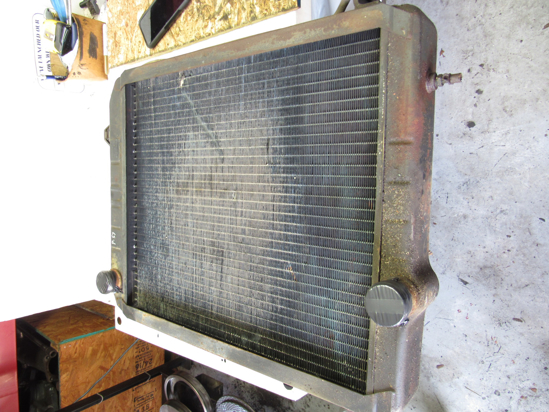 Picture of John Deere AT156560 Radiator AT129142 AT167021