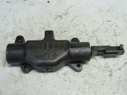 Picture of Hydraulic Draft Control Valve 399893R92 Case IH 585 Tractor 399895R1 117538A1 117538A2 399894R1