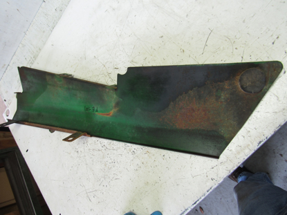 Picture of John Deere M116360 M90588 RH Right Shield