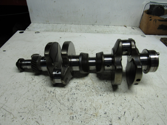 Picture of John Deere AM882425 Crankshaft off Yanmar 3TNV76-DJMA Needs Machining