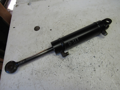 Picture of John Deere TCA13394 Hydraulic Lift Cylinder