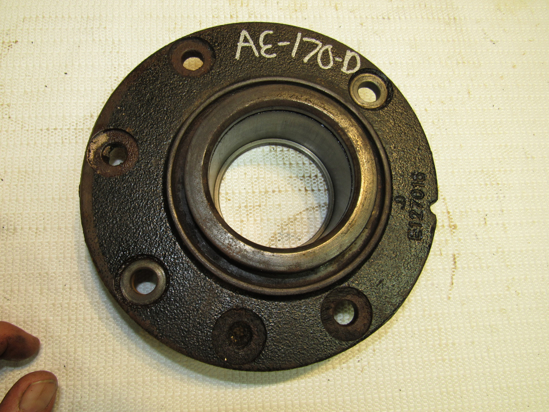 Picture of LH Left Cutterbar Bearing Housing E127016 E80249 E87126John Deere 920 925 930 935 945 955 926 936 Moco