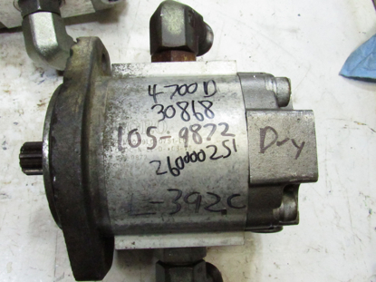 Picture of Toro 105-9872 Hydraulic Rotary Deck Motor 3500D 4500D 4700D Groundsmaster 117-5141