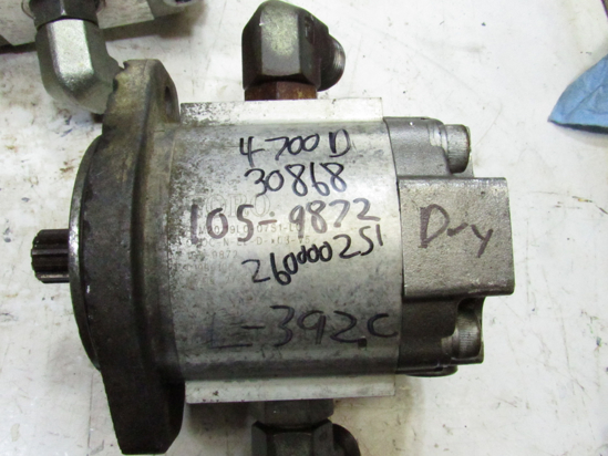 Picture of Toro 105-9872 Hydraulic Rotary Deck Motor 3500D 4500D 4700D Groundsmaster 117-5141