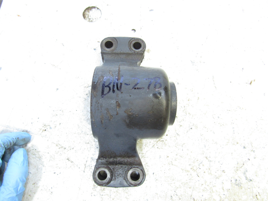 Picture of Kubota 32751-13600 Front 4WD Axle Rear Holder Pivot Case to Tractor 32751-13603