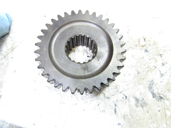Picture of Kubota 31391-37810 Hydraulic Pump Drive Gear 34T