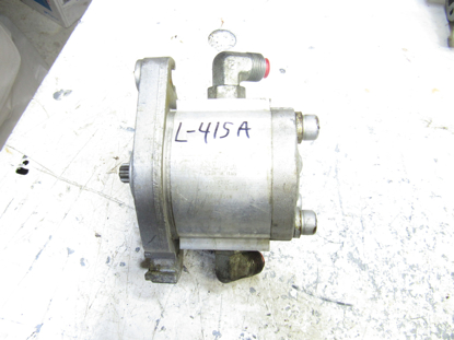 Picture of John Deere TCA22474 Hydraulic Reel Motor for 5" Reels 7500 8500 Mower TCA17718