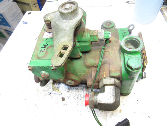 Picture of John Deere TCA19008 Hydraulic Hydrostatic Piston Drive Pump 8800 8700 8500 Mower