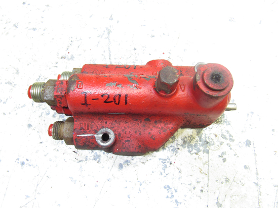 Picture of Toro 104-5494 Hydraulic  Valve Assy single spool 4500D 4700D mower