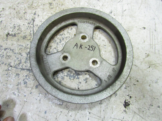 Picture of Crankshaft Alternator Pulley UC22818 John Deere 8000A Mower TCU31456