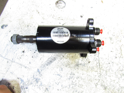Picture of Steering Valve Orbital TCA24913 John Deere 8000A Mower AUC19637