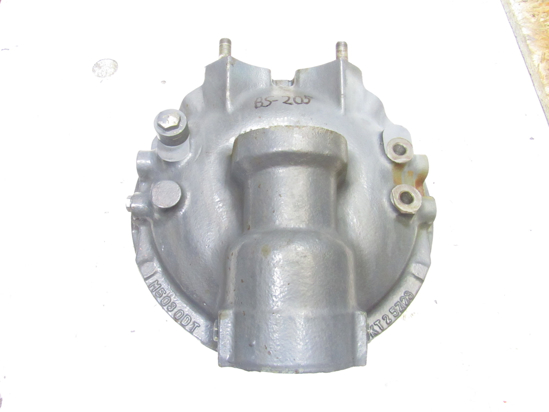 Picture of Kubota 3F250-43632 Front Axle Case Housing to Tractor 3F250-43630 3F250-43633 3F250-43634