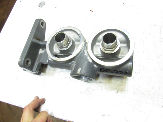 Picture of Kubota 3N300-82650 Hydraulic Oil Filter Head Housing to Tractor