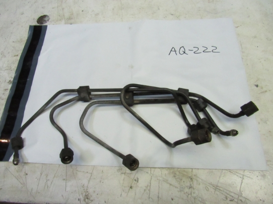 Picture of Fuel Injector Lines Pipes off 2005 Kubota V2003-T-ES Toro 100-9216 100-9217 100-9218 100-9219