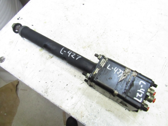 Picture of Jacobsen 4138567 Steering Valve  AR-5 Mower