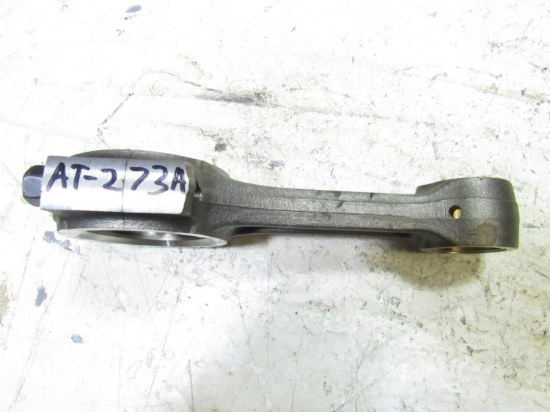 Picture of John Deere AM875391 Connecting Rod Yanmar 3TNV84 3TN84 Diesel Engine Tractor Mower