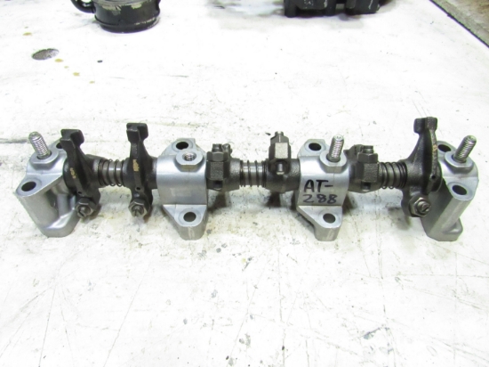 Picture of Rocker Arm Shaft Assy Yanmar 3TNV84 AM882086 AM881820 M811050 M811051 John Deere 3225C 3235C 3203 35D