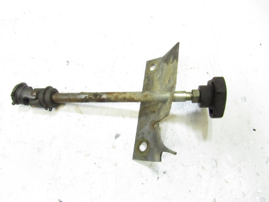 Picture of Draft Adjust Knob Rod and Universal Joint K3511-37253 K3511-37270 02820-00080  Kubota F2560  Mower