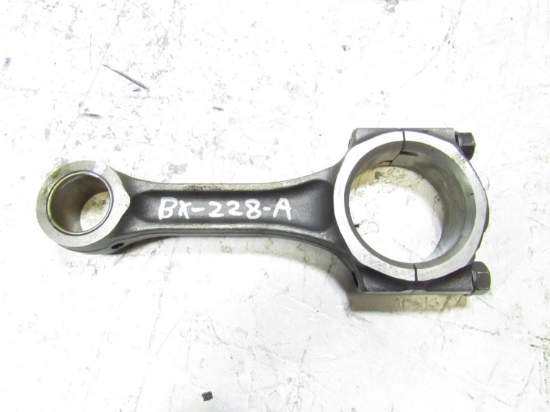 Picture of John Deere AM875320 Connecting Rod Yanmar 3TNE82A 3TN75