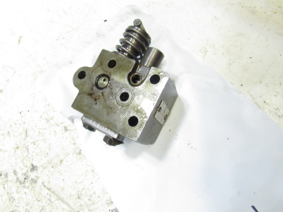 Picture of John Deere LVA15586 Rockshaft 3 Point Hydraulic Control Valve LVA12414