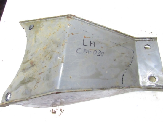 Picture of Takeuchi LH Drive Motor Cover 06830-00329 0683000329 TL10v2 TL10
