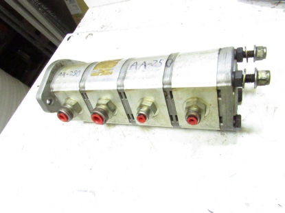 Picture of Toro 105-7576 Hydraulic Gear Pump 5210 5410 Reelmaster Mower