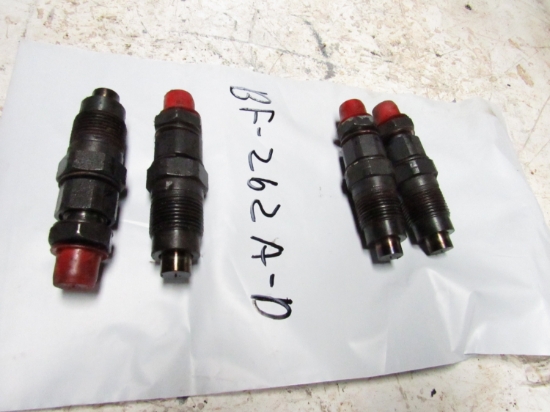 Picture of Toro 115-3018 Injector nozzles Kubota V1505  5210 5410 Reelmaster Mower